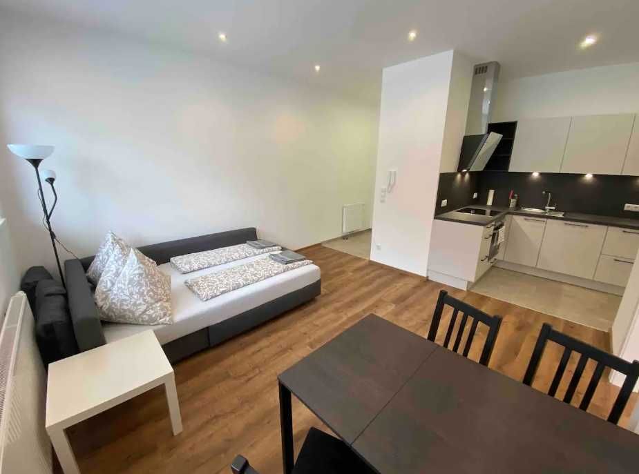 Дава се под наем Двустаен апартамент в Пловдив, Каменица 1 - 56 кв.м за 280.5 € - Снимка #1