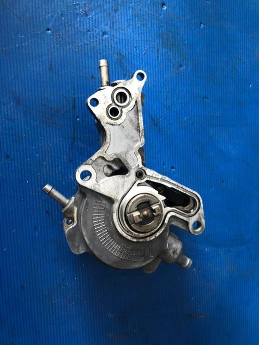 pompa vacuum 1.9 tdi audi a4 b5 skoda superb 1 vw passat b5 b6