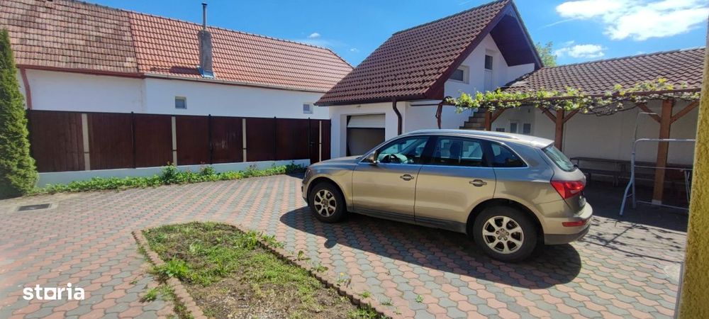 Casa de inchiriat – 2 dormitoare, 100 mp utili + curte 220 mp, garaj