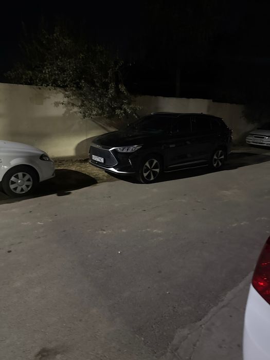 Byd song plus dm-i Srochna sotiladi