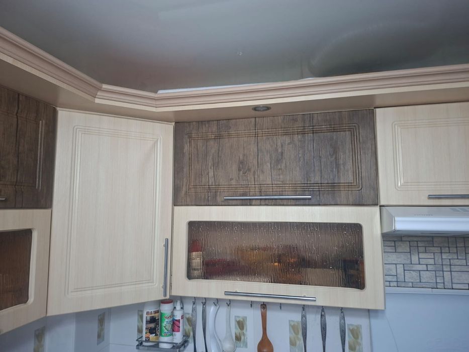 Продам кухонную гарнитуру