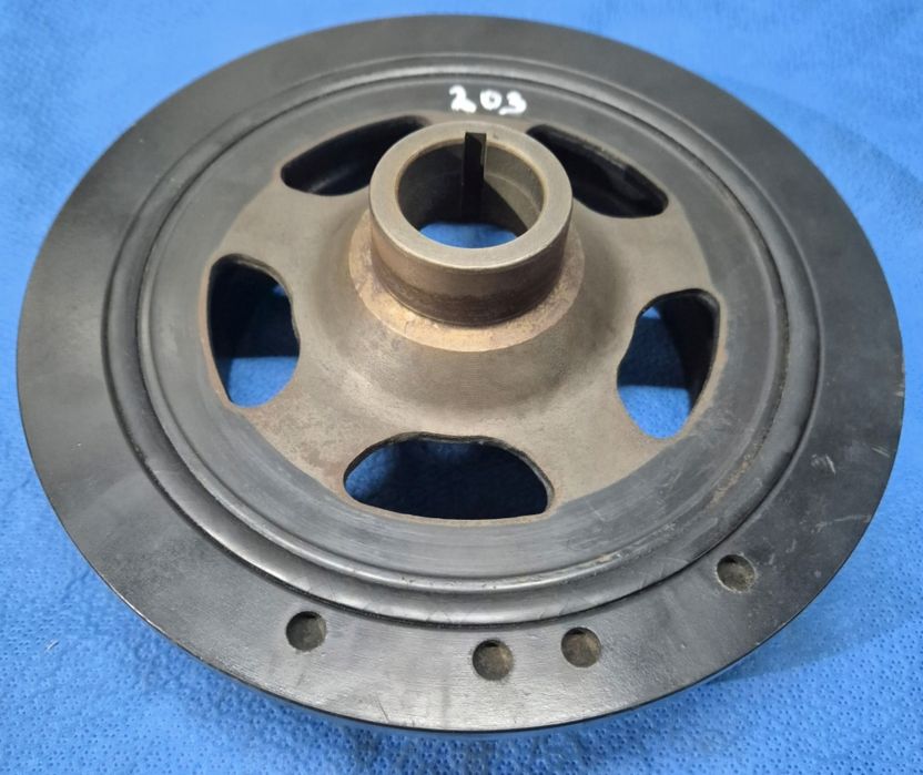 Демферна шайба колянов вал ,мерцедес с код на двигател 611