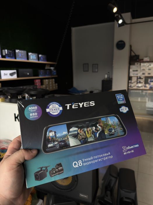 Teyes registrator zerkalo new model 3 в 1 2026 Q8
