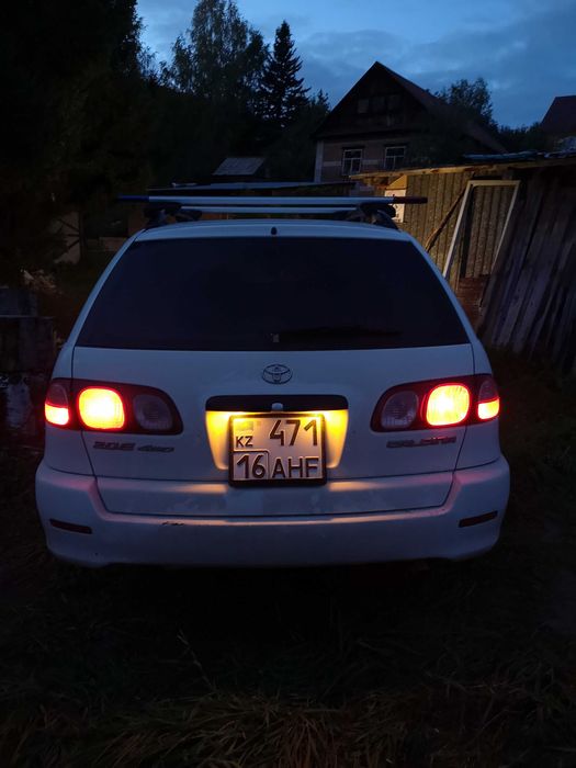 ТОЙОТА Caldina 2001