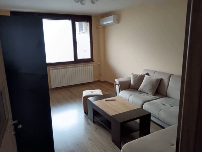 Дава се под наем Двустаен апартамент в София, Стрелбище - 69 кв.м за 686.97 € - Снимка #2