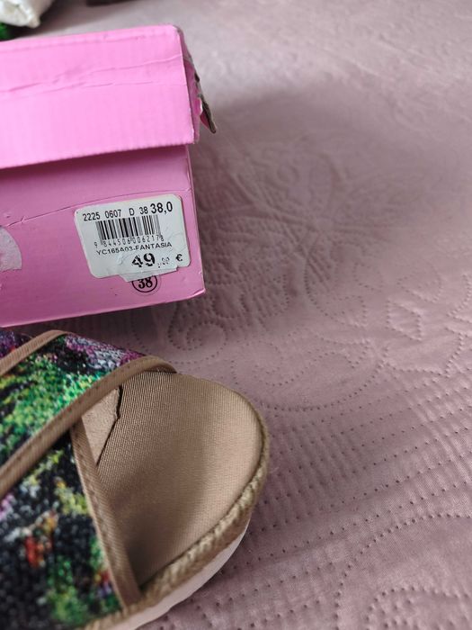 Dr.Martens N38 Нови сандали