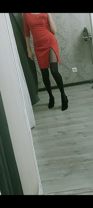 Платья женские  вечерние