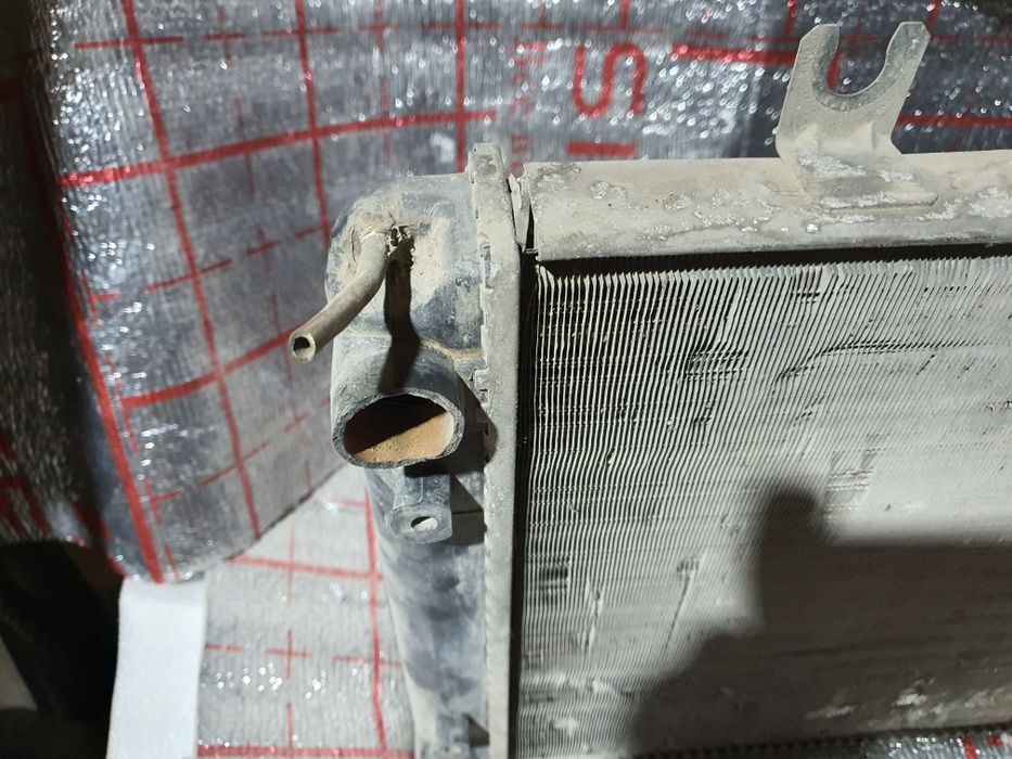 Радиатор на Лада калина б.у. нужен ремонт