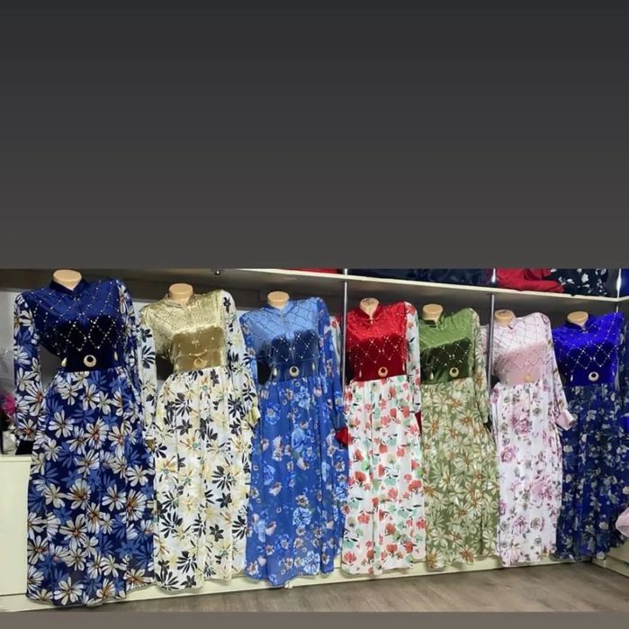 Продам новые платье