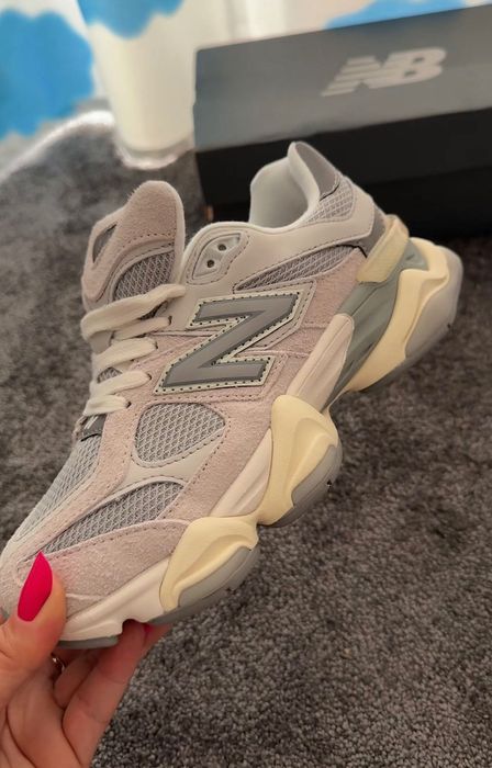 New Balance 9060