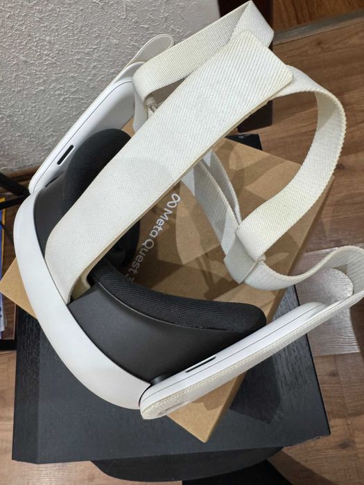 Шлем виртуальной реальности Meta Quest 3.