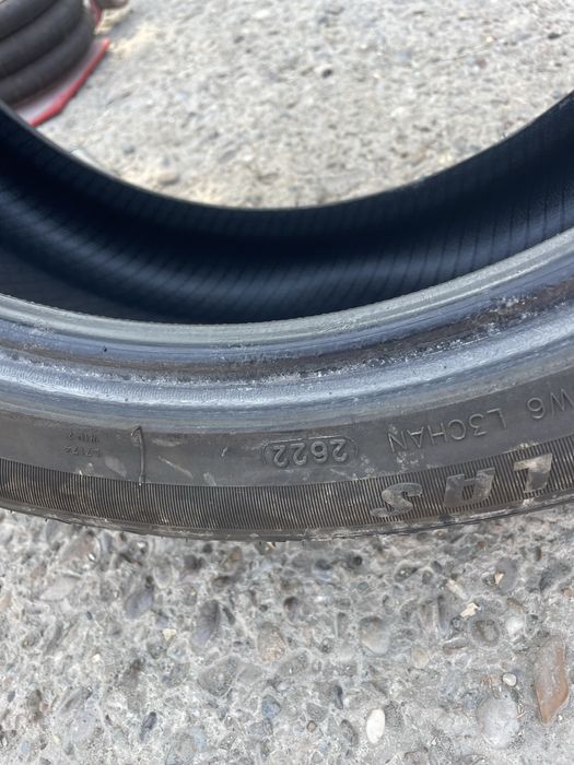 4 anvelope iarna 235/40/18