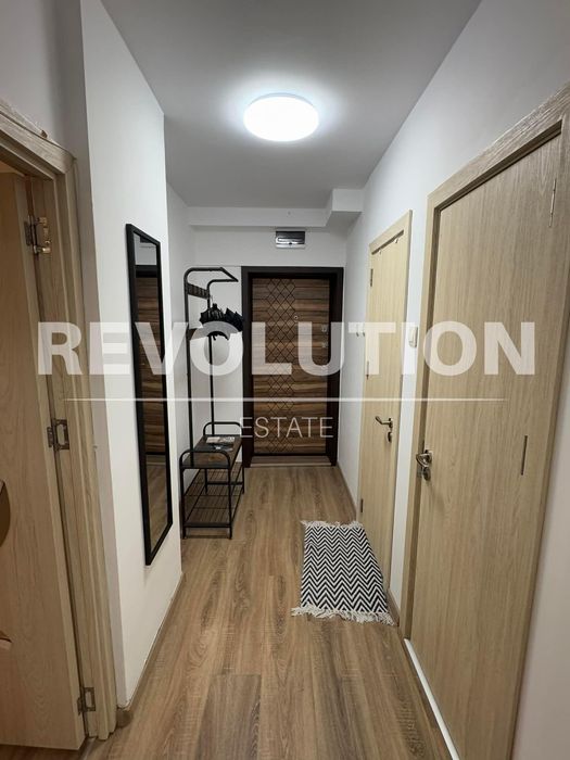 Дава се под наем Двустаен апартамент в Варна, Център - 65 кв.м за 598.23 € - Снимка #7