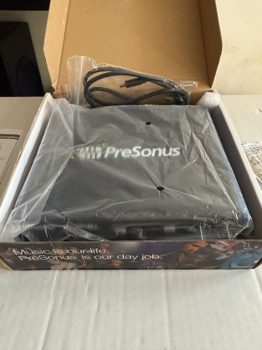 Interfata audio Presonus Studio 26C  (nu volt focusrite apollo usb)