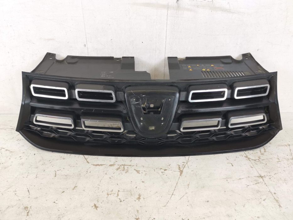 Радиаторна решетка Дачия Логан 2 [фейслифт] [ - ] Оригинална, в добро