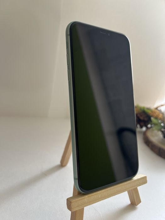 Продам iphone 11