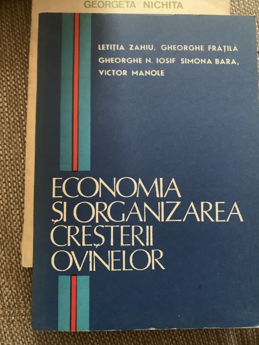 4 Carti vechi despre zootehnie la alegere -40 lei