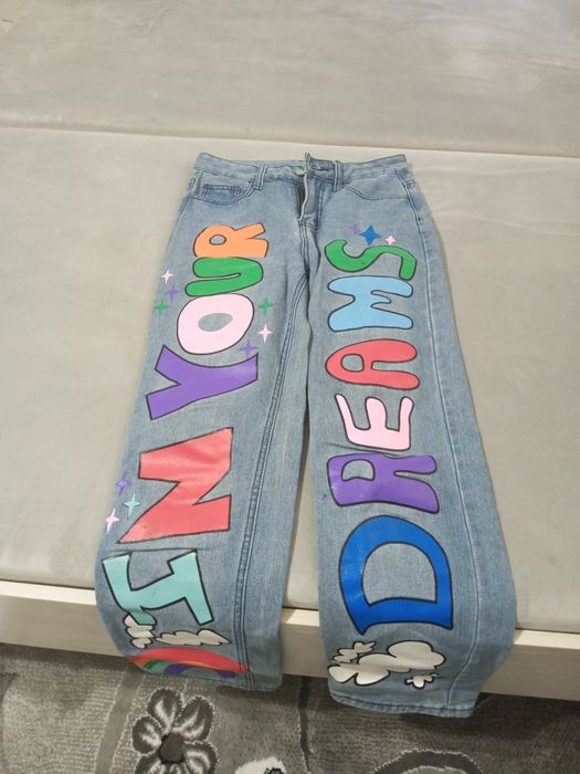 Джинсы женские с принтом