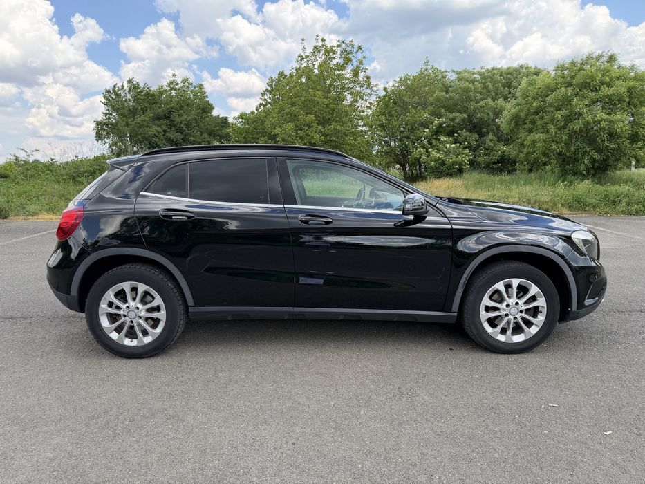 Mercedes GLA 180