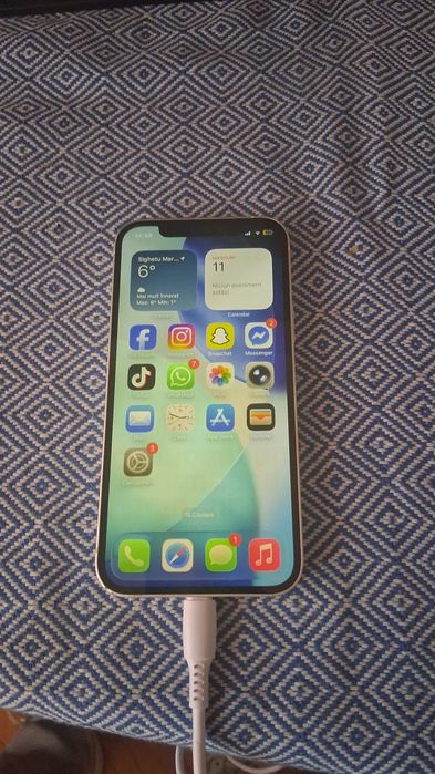 Iphone 12 vand sau schimb, 81 la suta bateria