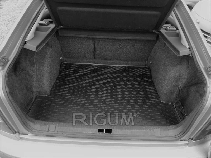 Гумени стелки или багажник SKODA OCTAVIA I Шкода Октавия 1 1996до2010г