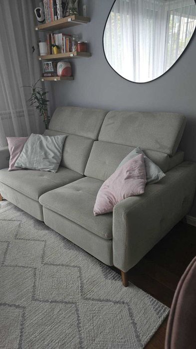 Двуместен диван с ТВ модули