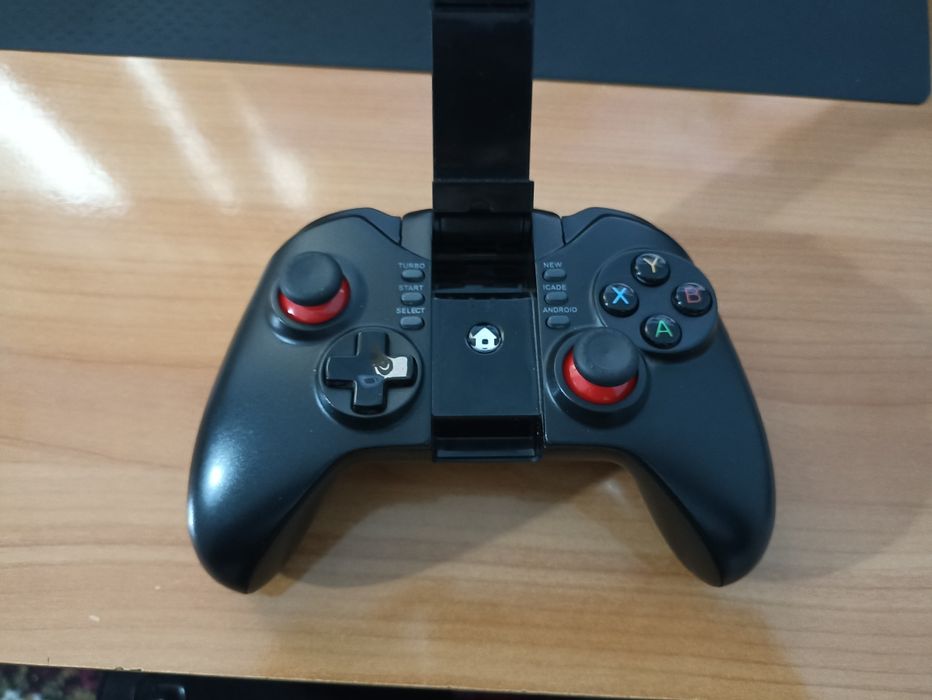 Bluetooth Геймпад, для телефона и пк