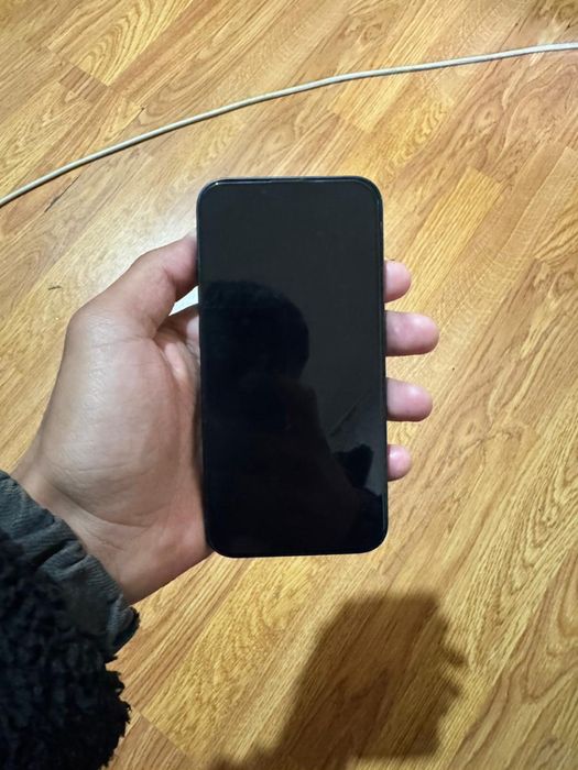 Iphone 13 de vanzare nu are nici o problema 93% 128gb…