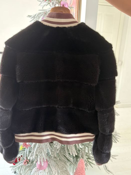 Шуба- бомбер норковая