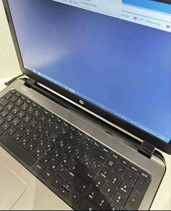 HP ноутбук срочно!
