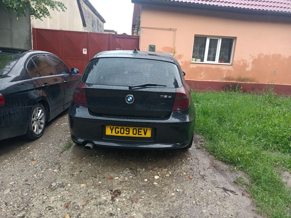 Desfac orice piesa BMW seria 1, 118D din 2009, 143 de cai