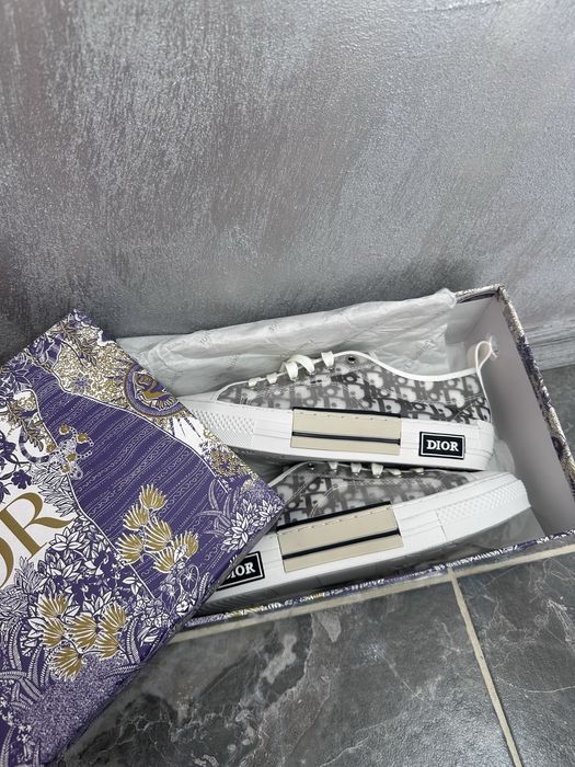 Dior b 23 low oblique
