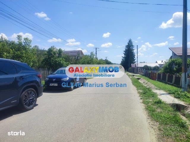 Vanzare teren cu casa batraneasca Voinesti