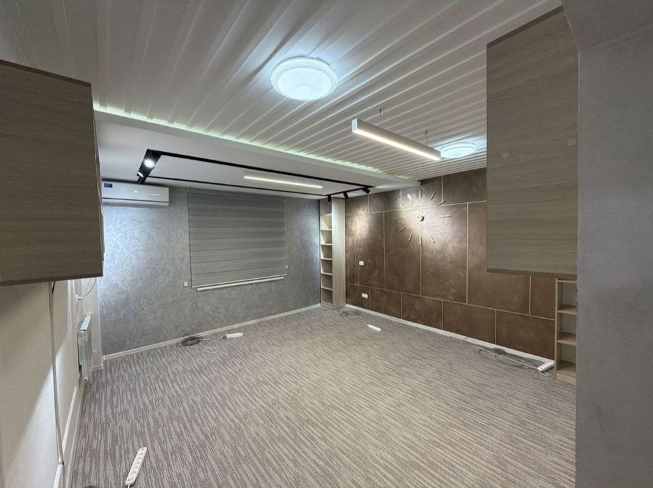 Мирабадский район. Ул.нукус. Бутик Гламур Сдаётся евро офис 2 комнаты