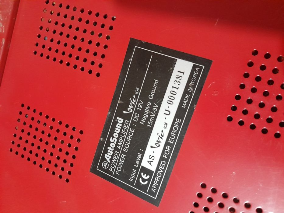 Усилвател за колаAutosaund Brio 104 4×400w.