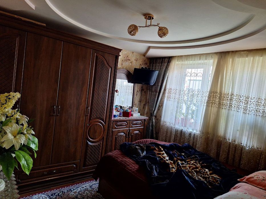 3.xonali dom Sotiladi.