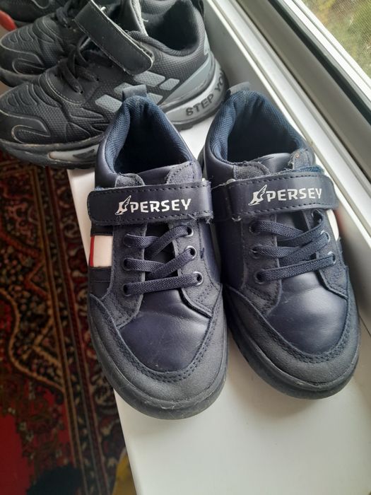 Красовки 30 размер 25.000 за каждый пару