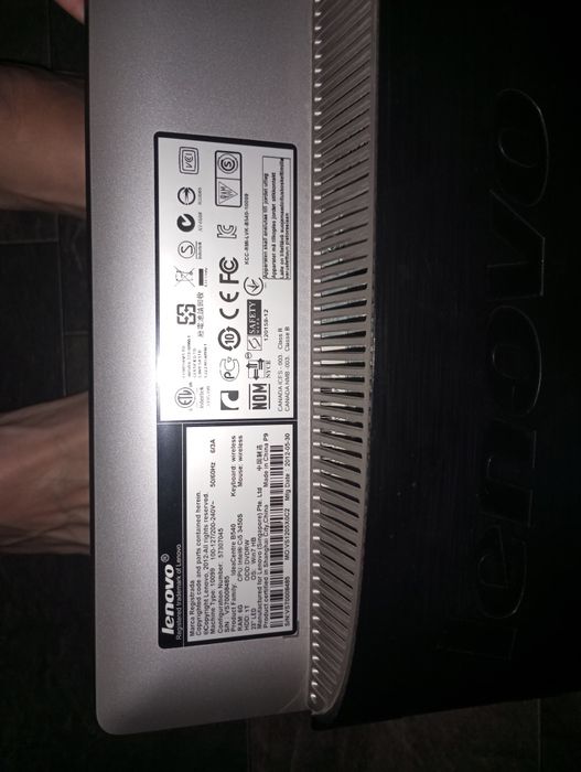 Продам моноблок леново