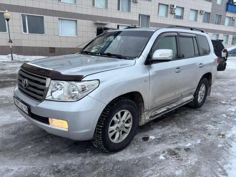 Toyota L.CRUISER (56871)
