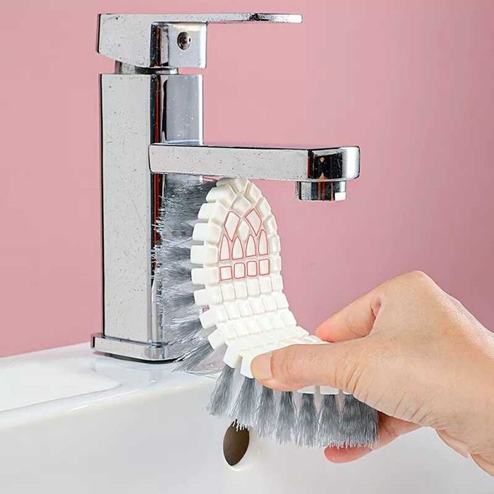 Гибкая щетка для дома