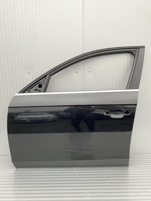 Usa st fata Audi A4 B8 2008-2015 cod de culoare LZ9Y