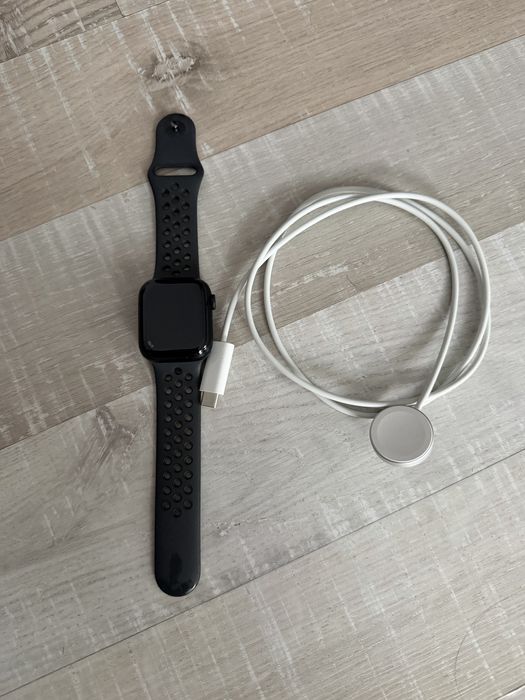 Apple watch series 7 nike edition 41 mm
