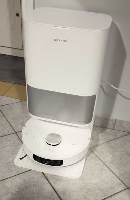 Aspirator robot DREAME L10s Ultra stare foarte buna complet functional