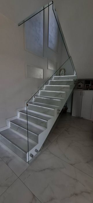 Balustrade din sticlă securizată