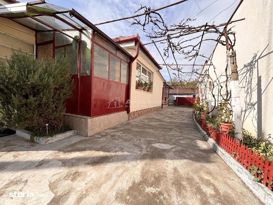 Casa pe un nivel, 500 mp teren, langa Palatul Baroc Oradea – zona foar