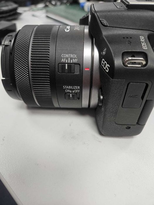 Aparat Foto Mirorless Canon R50 + 24-50mm si 55-210mm