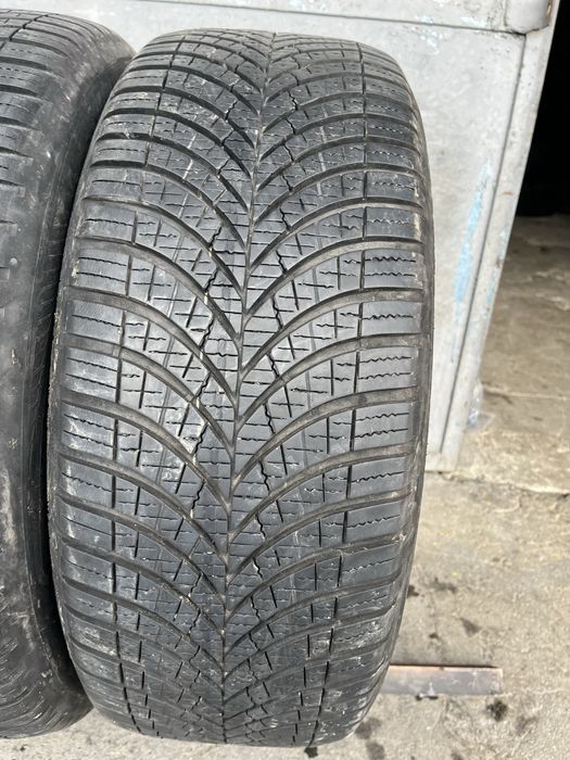 2 бр. всесезонни гуми 225/55/17 GoodYear DOT 2721 7 mm