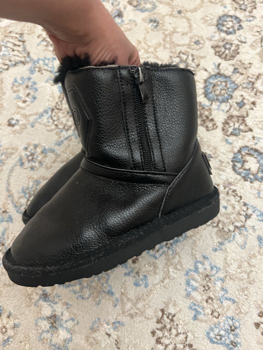 детские  сапоги    зимние  уги