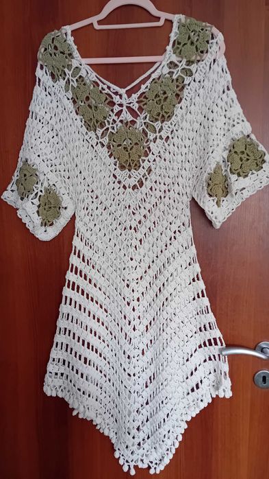 Плажна туника на една кука