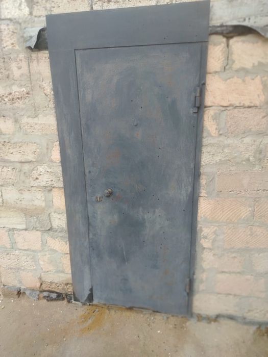 Сатылады Катёл. Есік